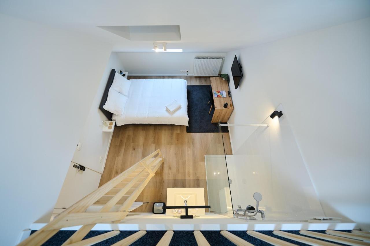 Living Home - Guest House בריסל מראה חיצוני תמונה